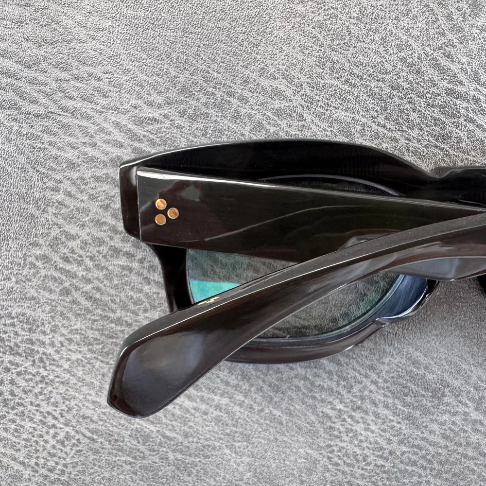 Handmade Buffalo Horn Frames view 3