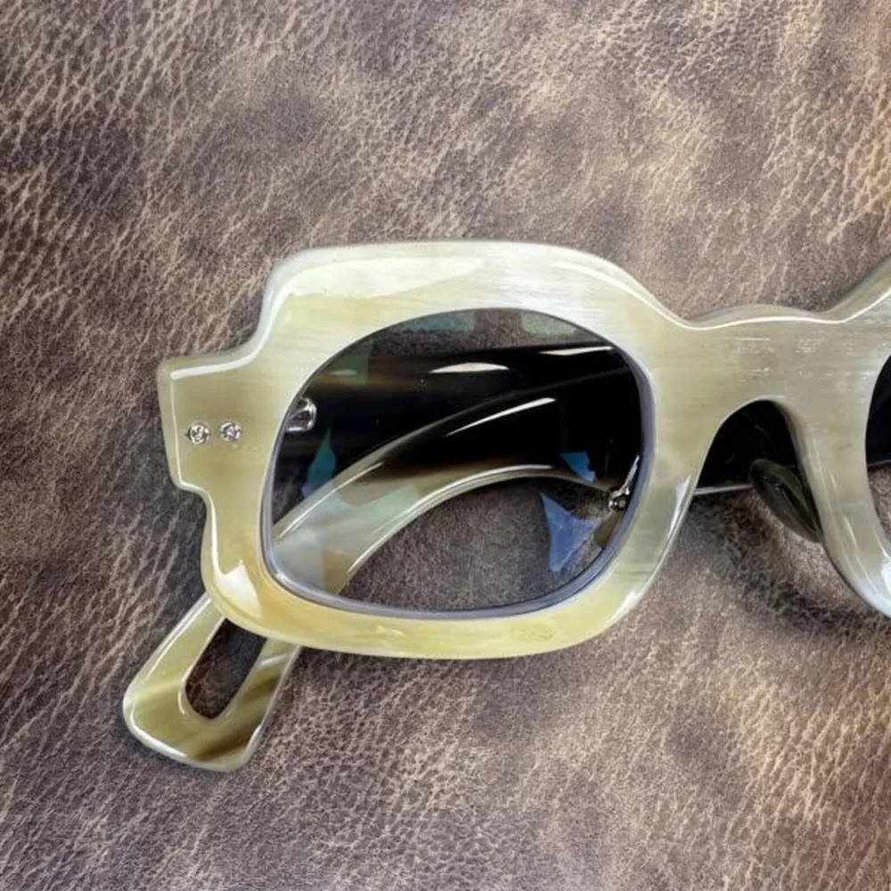 Natural Horn Eyeglasses view 3