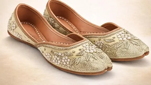 Pearl Embroidered Gold Juttis view 2