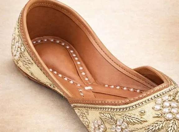 Pearl Embroidered Gold Juttis view 5