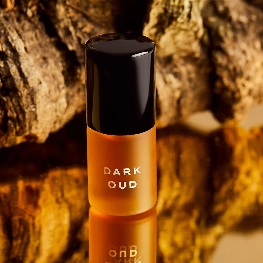 Dark Oud Attar view 2