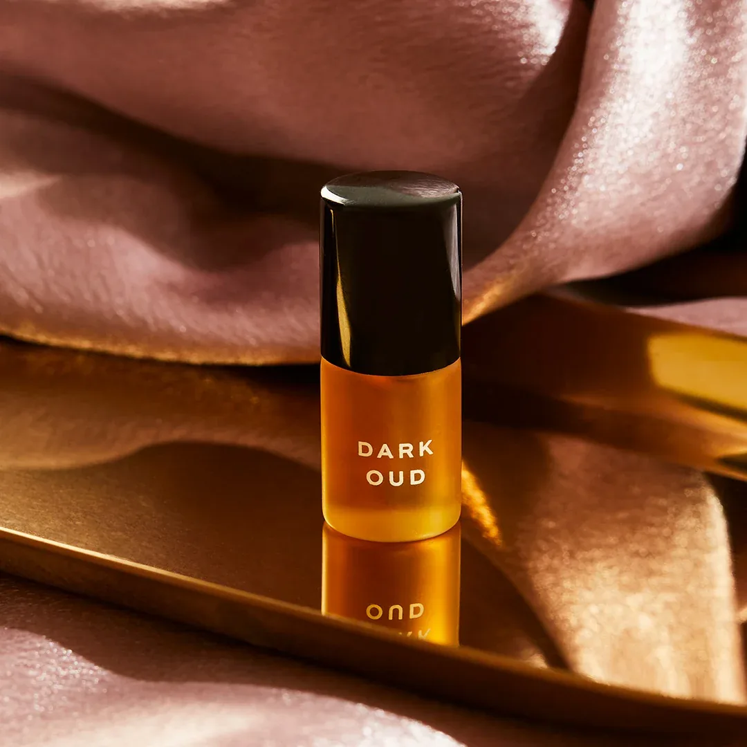 Dark Oud Attar view 5