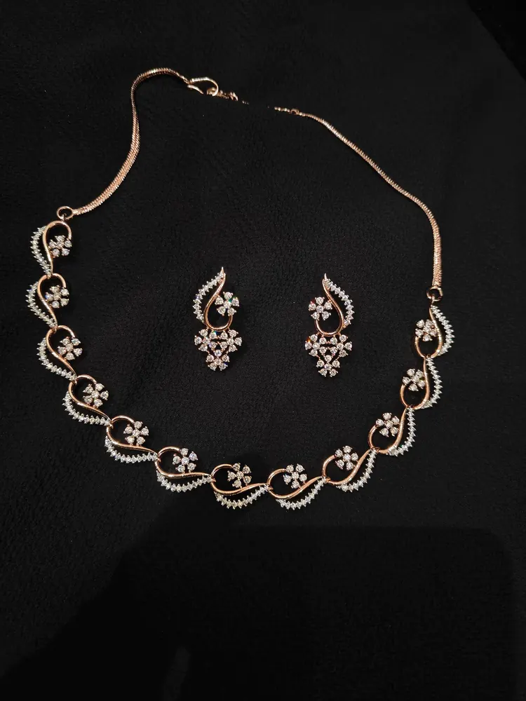 Filigree Choker Necklace Set view 2