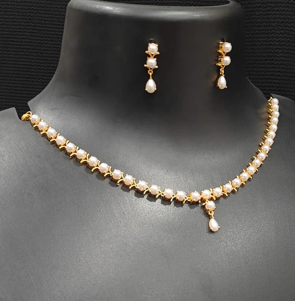 Pearl Line Necklace Set view 2