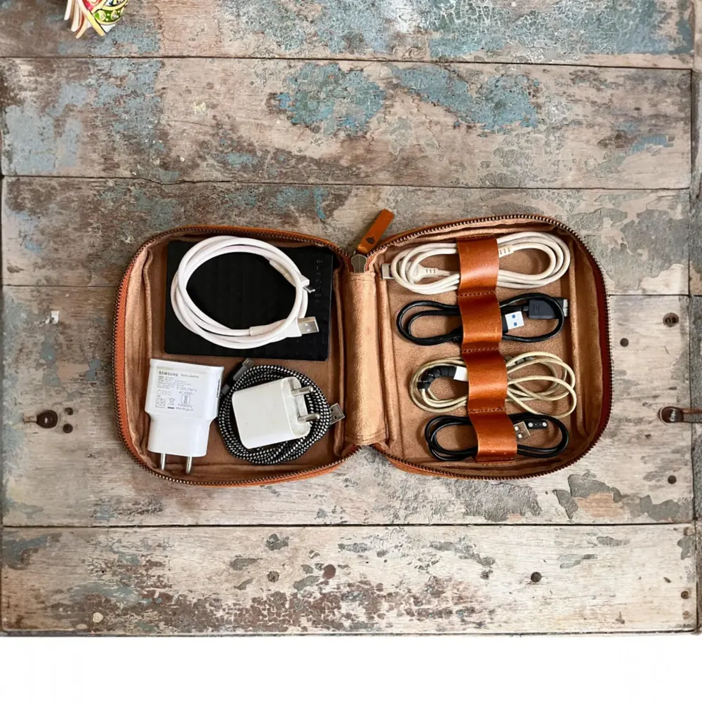 Travel Leather Organiser