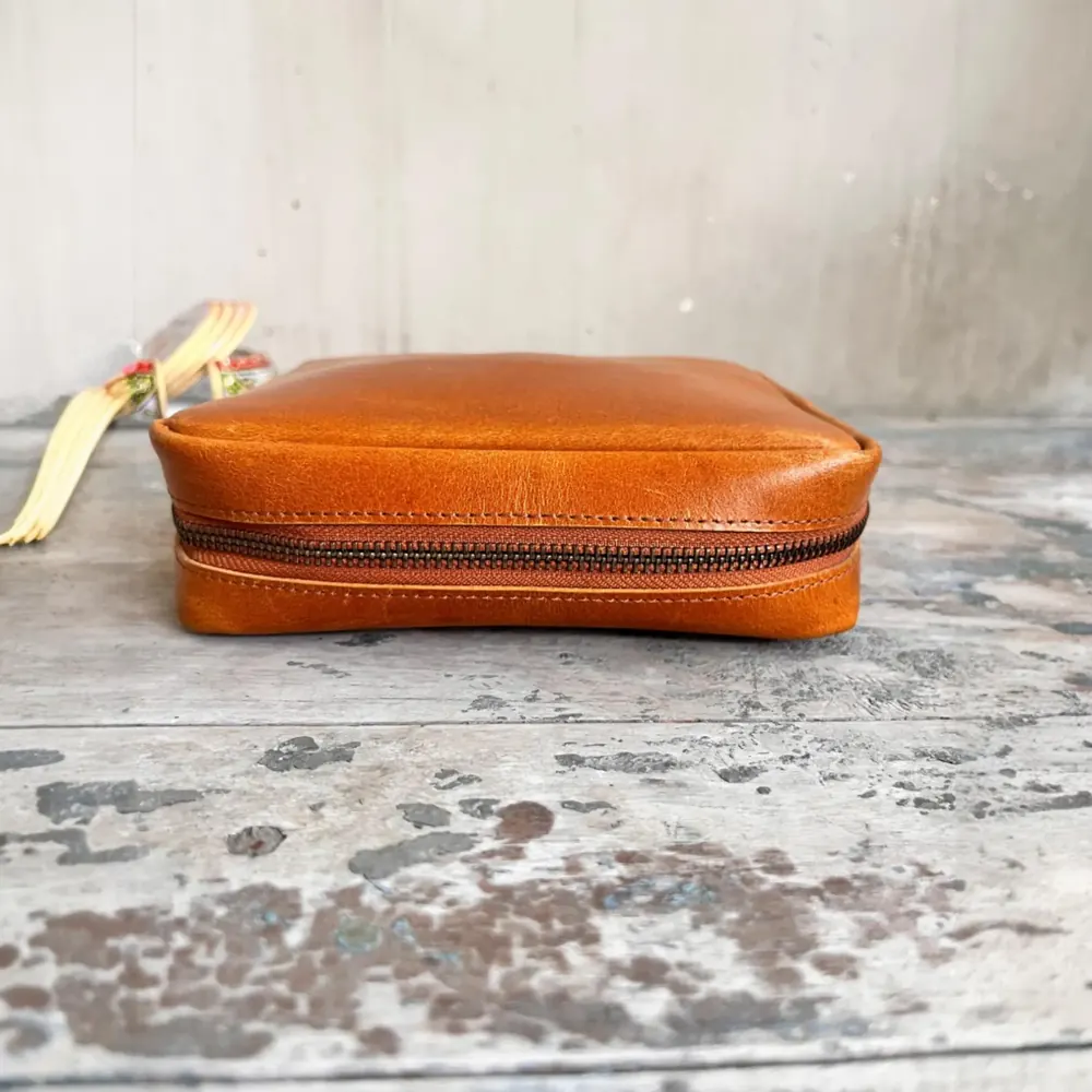 Travel Leather Organiser view 3